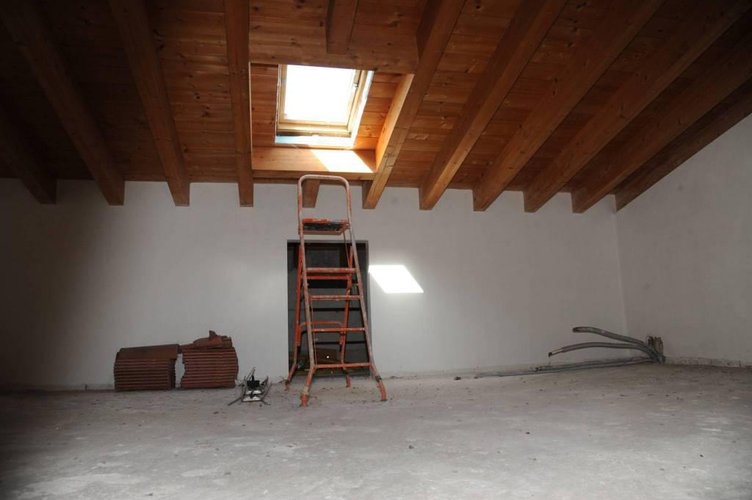 APPARTAMENTO IN VILLA AL PIANO RIALZATO Spirano