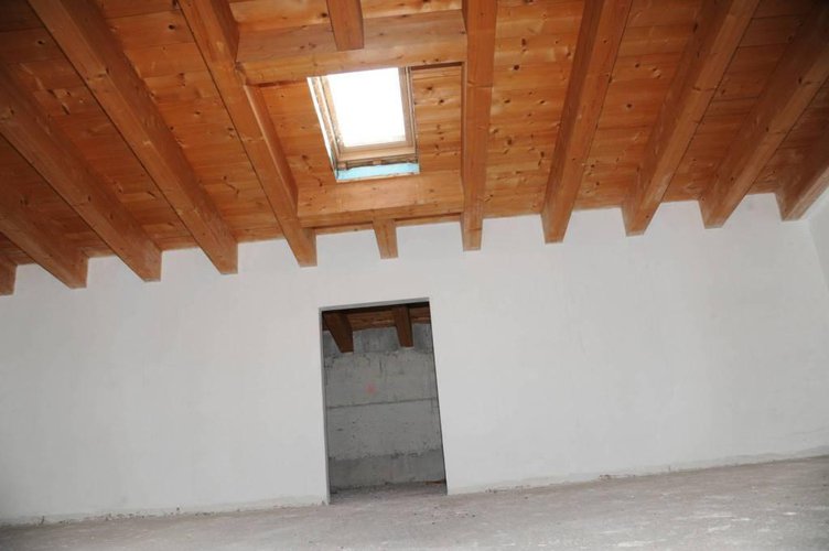 APPARTAMENTO IN VILLA AL PIANO RIALZATO Spirano