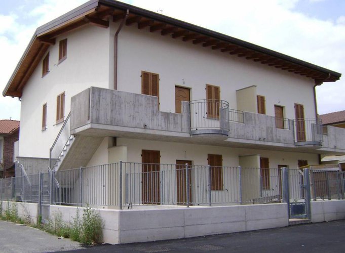 APPARTAMENTO IN VILLA AL PIANO RIALZATO Spirano