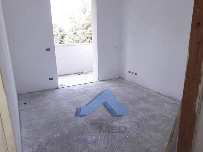 Trilo con giardino al piano terra Carobbio degli Angeli