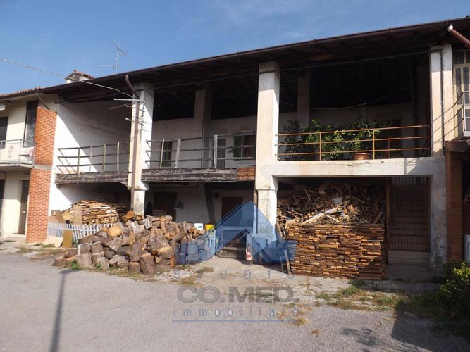 Rustico cielo terra 150.000 T924 Albano Sant'Alessandro
