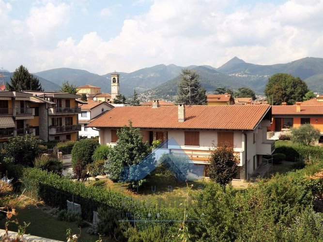 Villa Di Serio Centro Attico € 264.000 T4392i Villa di Serio