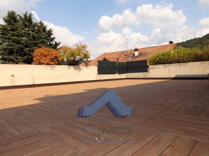 Villa Di Serio Centro Attico € 264.000 T4392i Villa di Serio