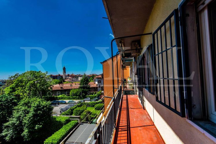Via Broseta - ampio trilocale piano alto Bergamo