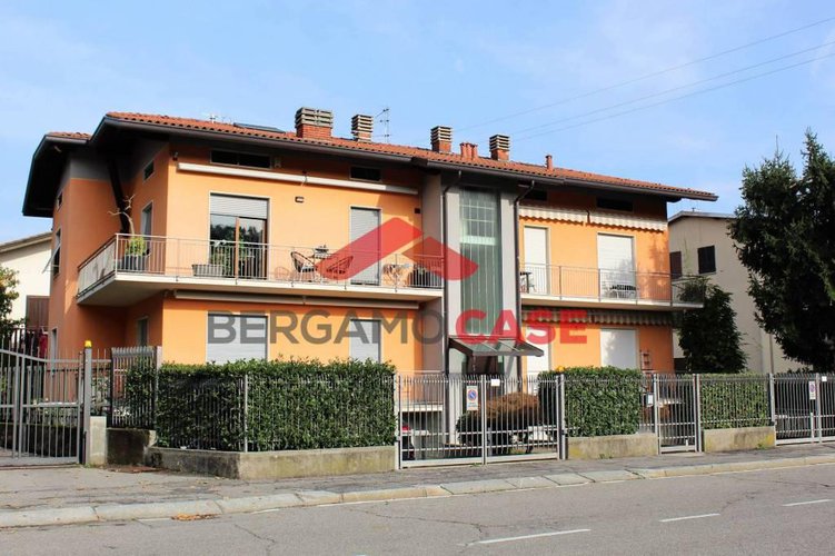 Trilocale con box a Valtesse Bergamo