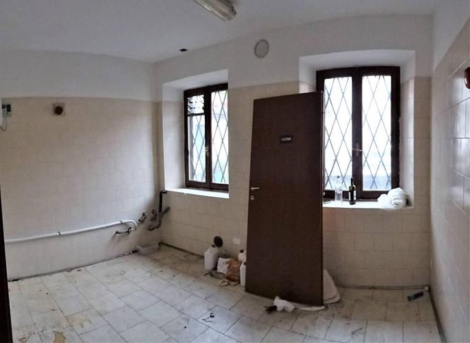 Via S. Bernardino Negozio fronte strada Bergamo