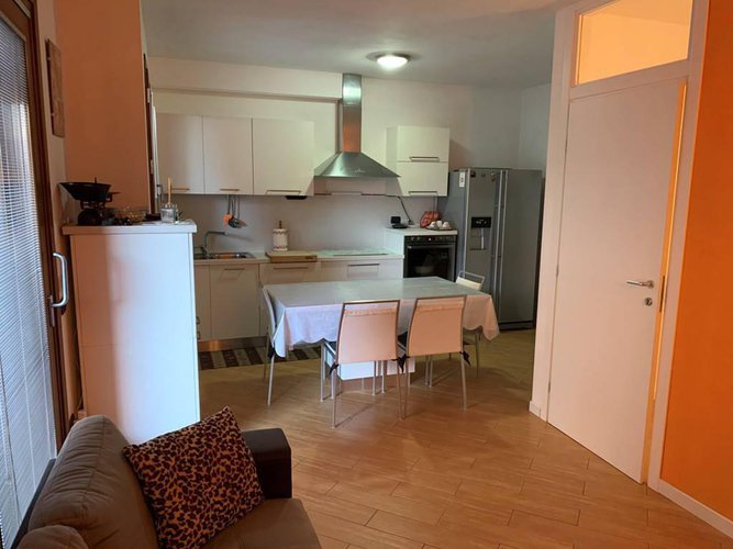 TRILOCALE CON AMPIO GIARDINO Seriate