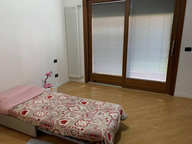 TRILOCALE CON AMPIO GIARDINO Seriate