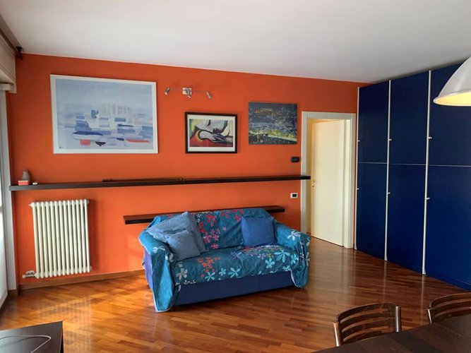 AMPIO BILOCALE CON BOX Bergamo