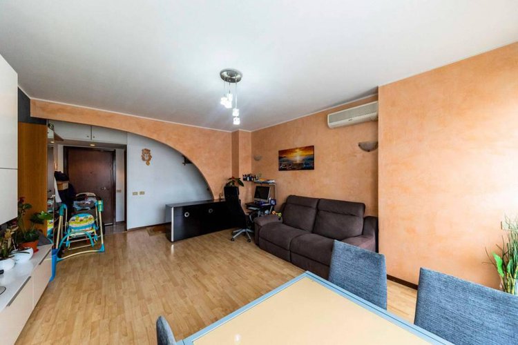 Vendesi Quadrilocale con ascensore, incluso box e cantina Bergamo