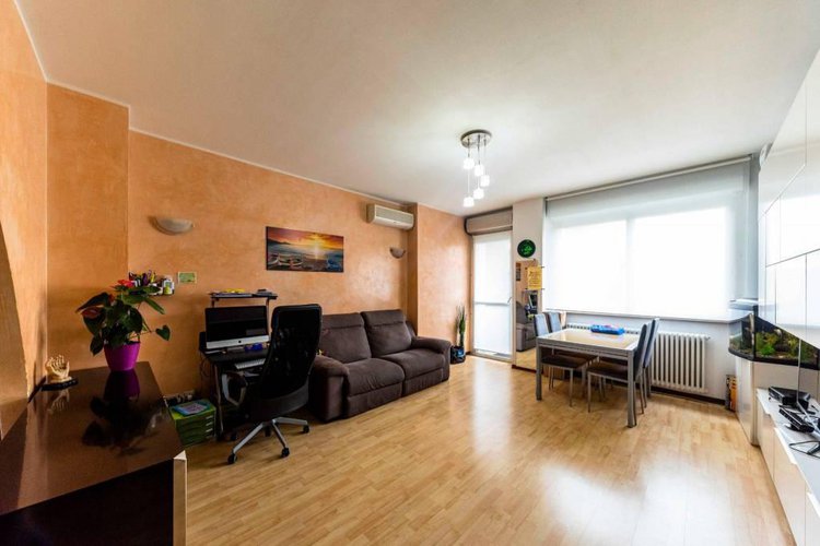 Vendesi Quadrilocale con ascensore, incluso box e cantina Bergamo