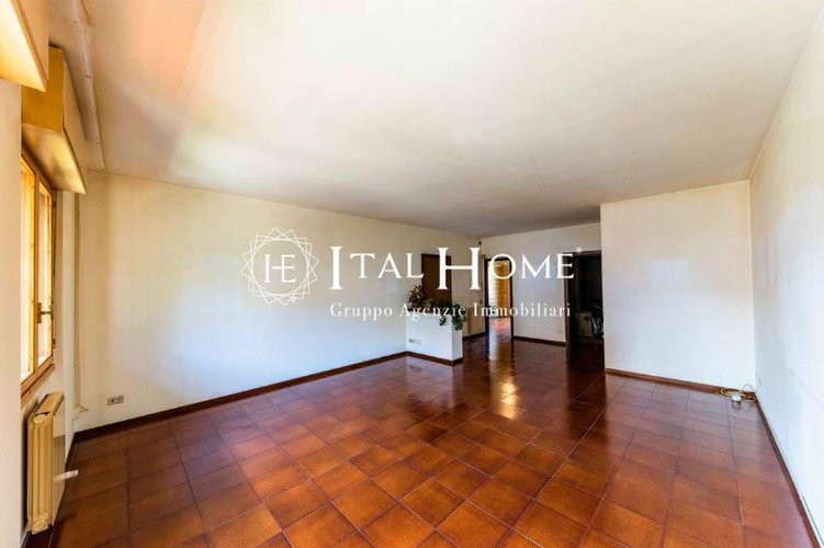 Centralissimo, Vendesi Quadrilocale + doppi servizi, box... Bergamo