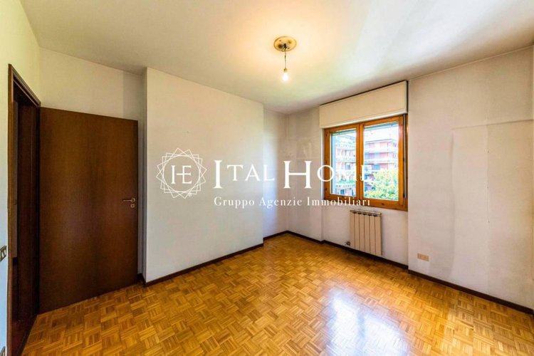 Centralissimo, Vendesi Quadrilocale + doppi servizi, box... Bergamo