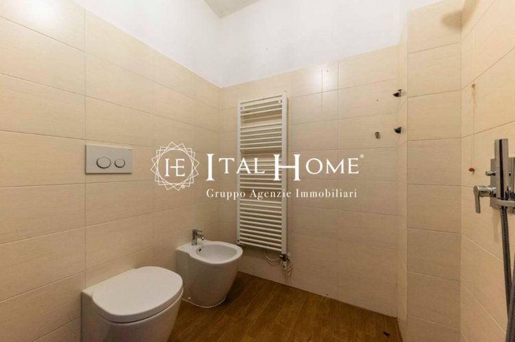 Centralissimo, Vendesi Quadrilocale + doppi servizi, box... Bergamo