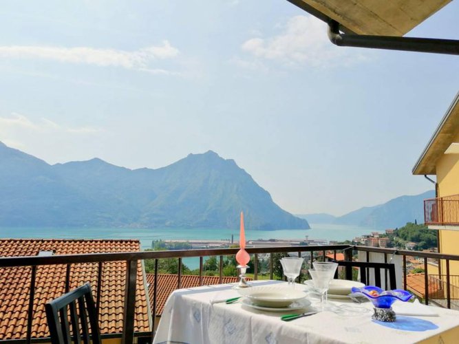 Lovere, vendesi grazioso Trilocale con vista da cartolina Lovere