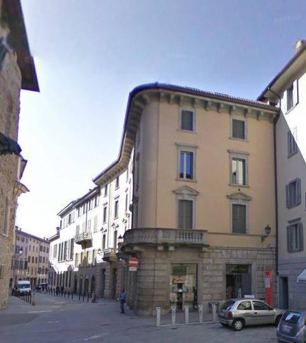 Trilocale di pregio in casa d'epoca Bergamo
