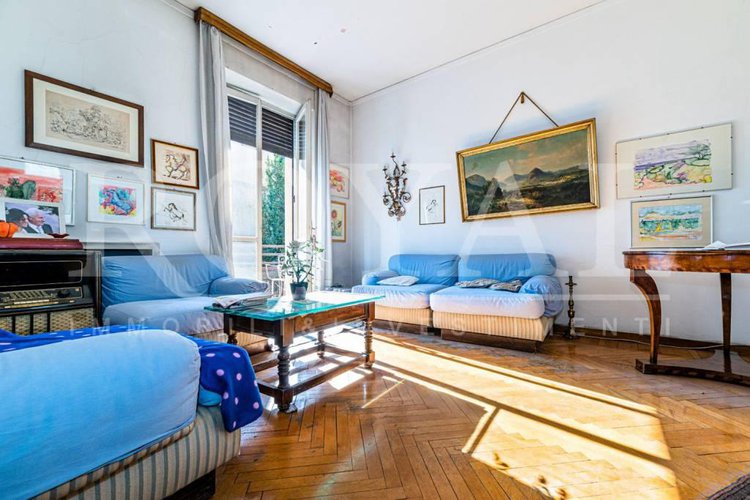 Viale Vittorio Emanuele - Luminoso quadrilocale con vista Bergamo