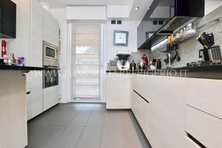 Trilocale con cantina e box ristrutturato, da vedere!! Cisano Bergamasco