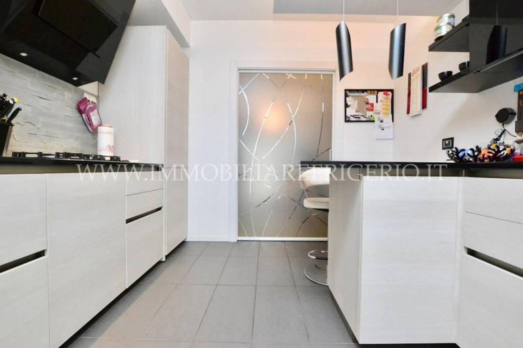 Trilocale con cantina e box ristrutturato, da vedere!! Cisano Bergamasco