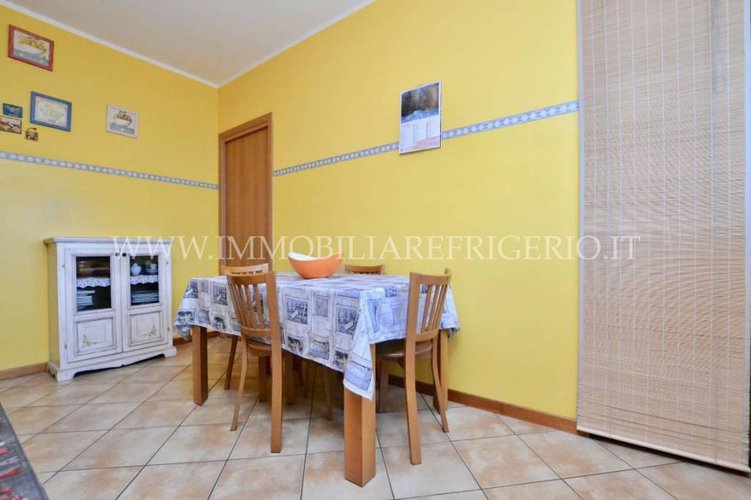 Trilocale con terrazzo panoramico e box singolo Brivio