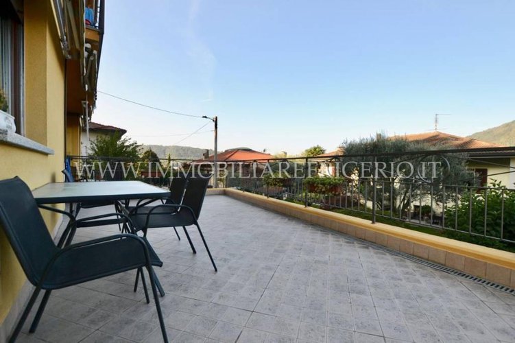 Trilocale con terrazzo panoramico e box singolo Brivio