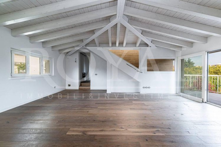 Via Mazzi - Attico con ampia terrazza/solarium con vista Bergamo