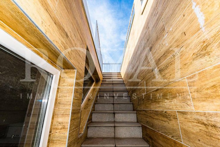 Via Mazzi - Attico con ampia terrazza/solarium con vista Bergamo