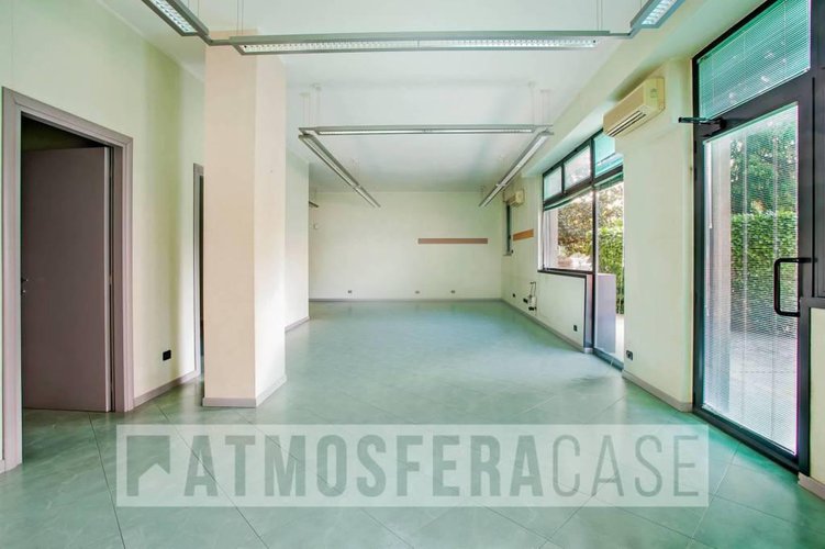 Studio/Ufficio in vendita a Stezzano Stezzano