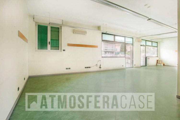 Studio/Ufficio in vendita a Stezzano Stezzano