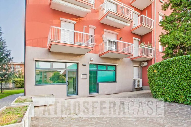 Studio/Ufficio in vendita a Stezzano Stezzano