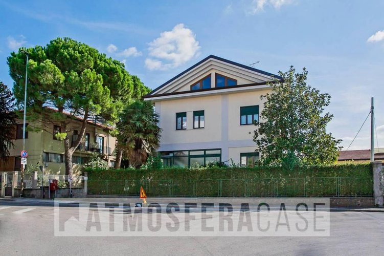Villa in vendita a Bergamo, Redona Bergamo