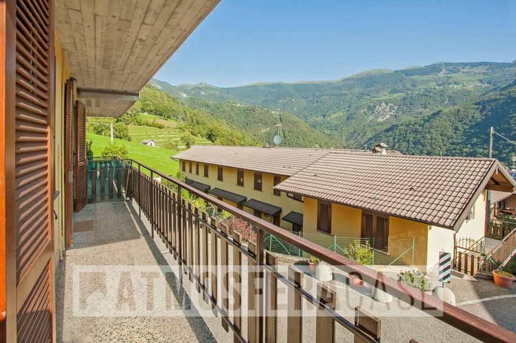 Villette a schiera in vendita a Rota d'Imagna Rota d'Imagna