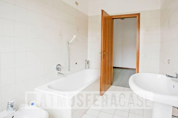 Appartamento in vendita a Ranica Ranica