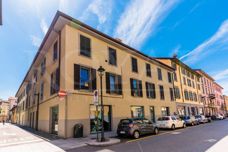 Nuovo pentalocale con giardino di 60 mq Bergamo