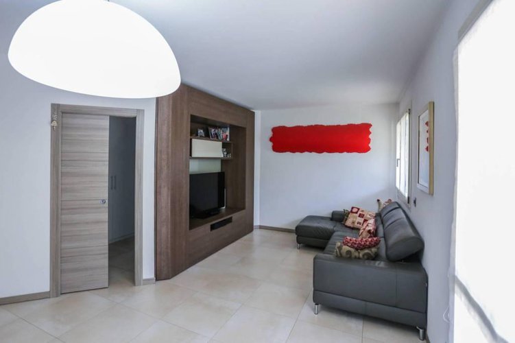 Moderno trilocale con giardino e taverna Bergamo