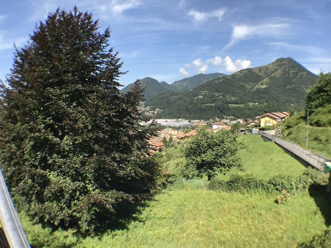 IDEALE PER COMUNITA' - CASA FAMIGLIA-ALBERGO-BED & BREKFAST.