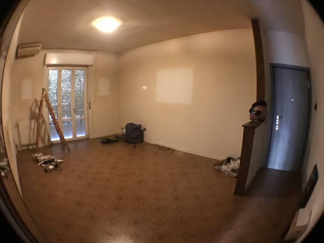 € 110.000 AMPIO TRILOCALE CIRCONDATO DAL VERDE CON GARAGE. Stezzano