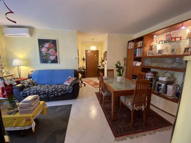 TRILOCALE DOPPI SERVIZI COMPLETO BOX BEST PRICE 134.000 €u Bergamo