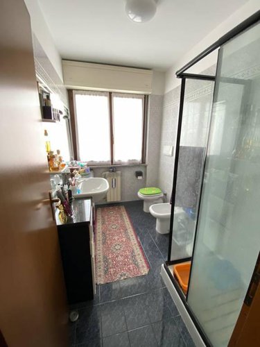 TRILOCALE DOPPI SERVIZI COMPLETO BOX BEST PRICE 134.000 €u Bergamo