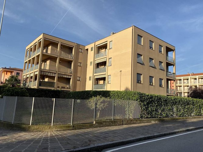 TRILOCALE DOPPI SERVIZI COMPLETO BOX BEST PRICE 134.000 €u Bergamo