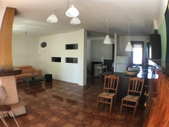 €250.000 VILLA BIFAMILIARE CON AMPIO GIARDINO PRIVATO. Bergamo