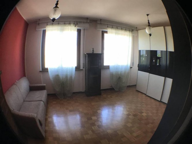 €250.000 VILLA BIFAMILIARE CON AMPIO GIARDINO PRIVATO. Bergamo