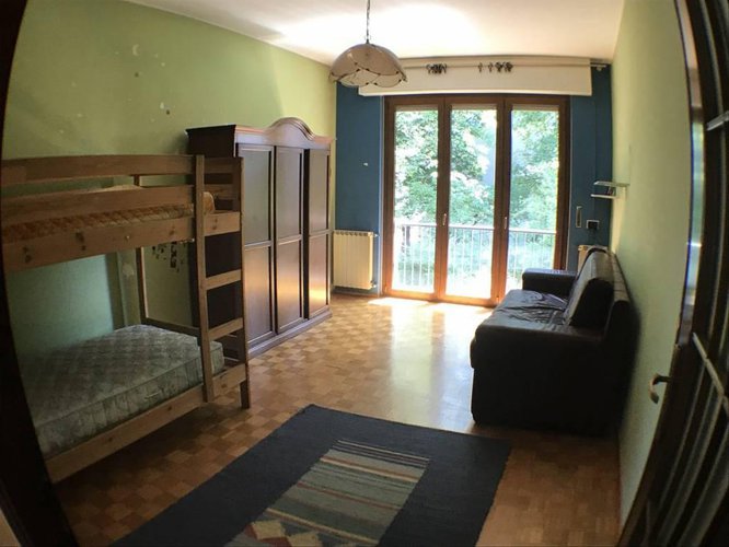 €250.000 VILLA BIFAMILIARE CON AMPIO GIARDINO PRIVATO. Bergamo