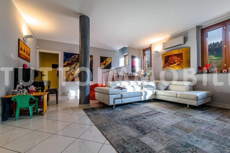 BIFAMILIARE VILLA DI SERIO ZONA PEDECOLLINARE Villa di Serio