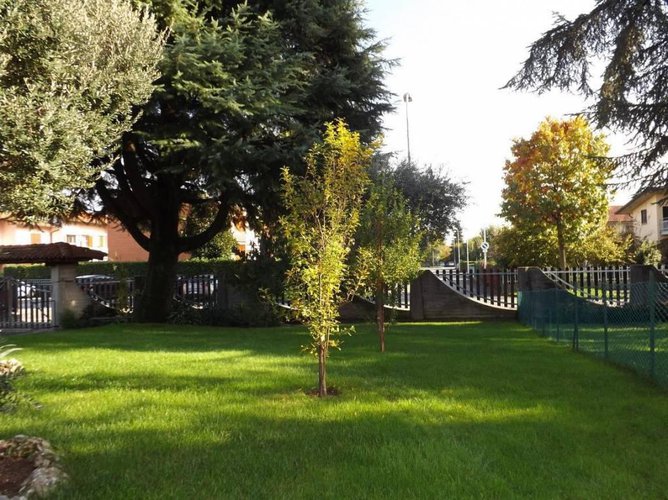 Villa su piano unico con ampio giardino Brusaporto