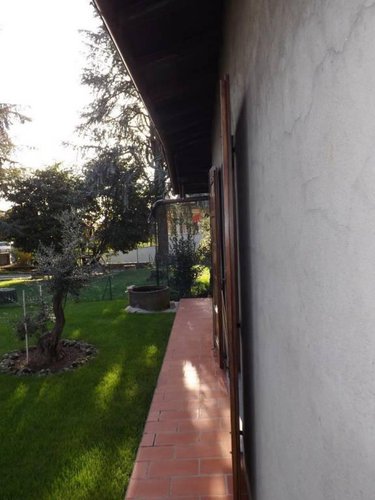 Villa su piano unico con ampio giardino Brusaporto