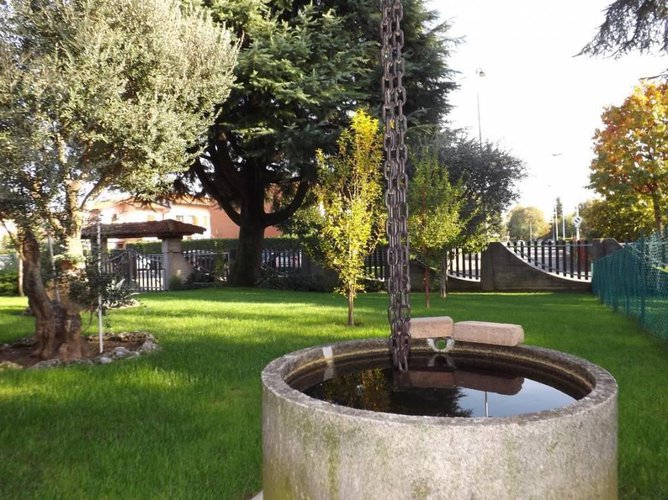 Villa su piano unico con ampio giardino Brusaporto
