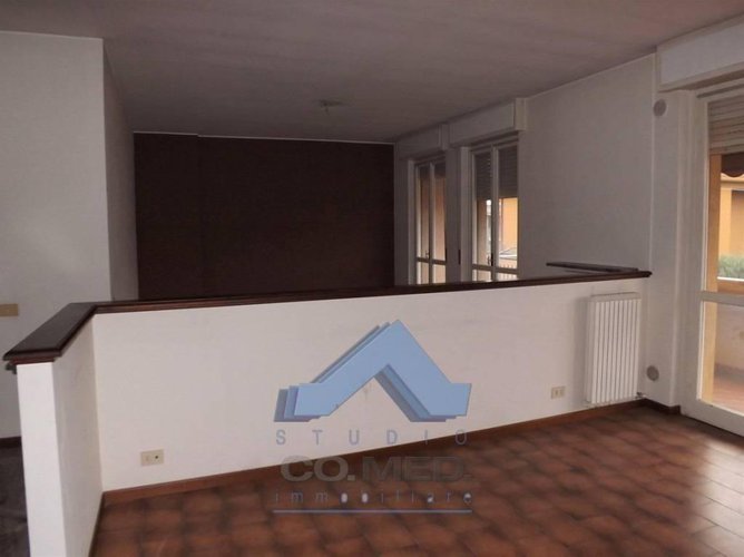 ttrilocale con box Carobbio degli Angeli