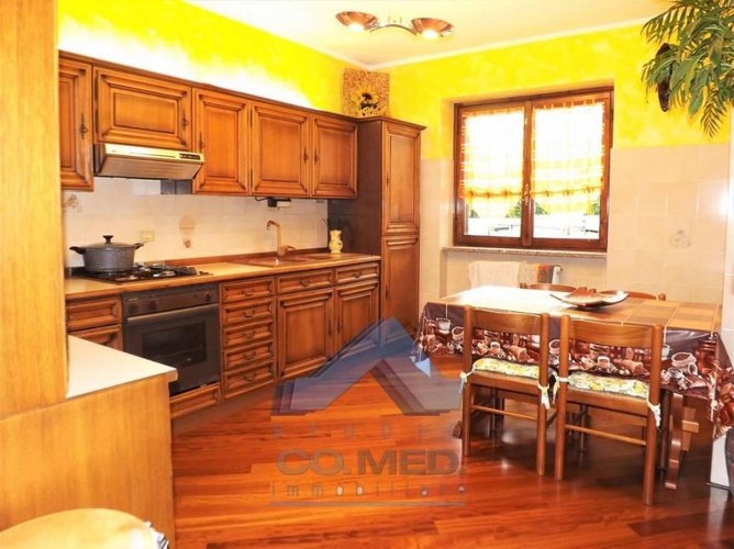 Rosciate - Villa 6 locali € 278.000 T626 Scanzorosciate