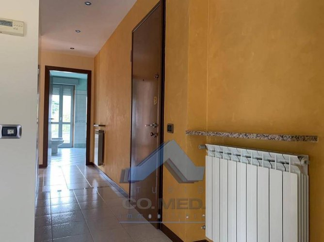 Ampio trilocale Berzo San Fermo € 89.000 T3896 Berzo San Fermo